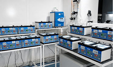 Embryology laboratory and blastocyst monitoring