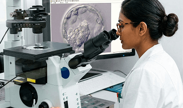 Laboratory microscopy for embryo procedures